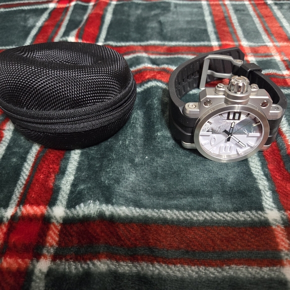 Rare Oakley Gearbox Watch Brushed Stainless Steel Expedient Camo Dial OW0009-01 - Picture 1 of 8